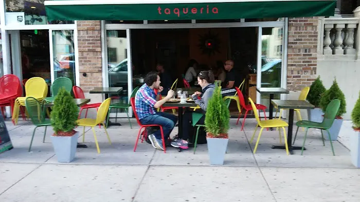 Guacamole Taqueria Picture 2