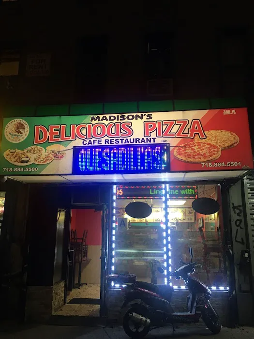 Delicious Pizza Cafe Rest. Picture 2