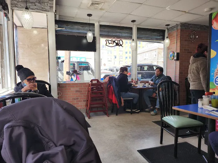 Blue Diamond Coffee Shop Picture 3