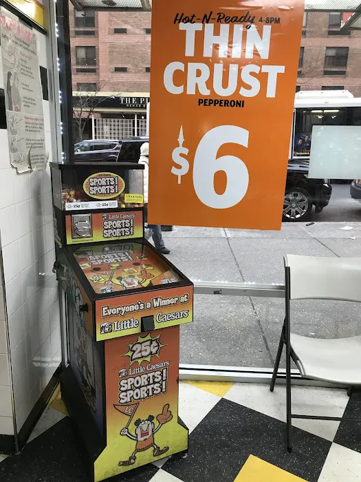 Little Caesars Pizza Picture 2