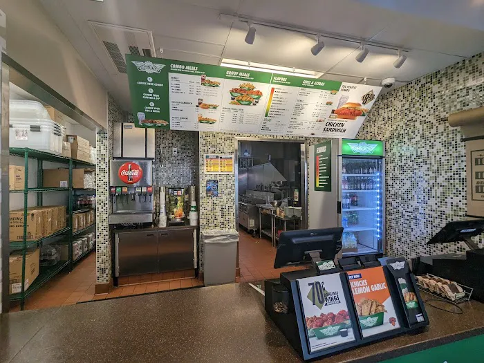 Wingstop Picture 7