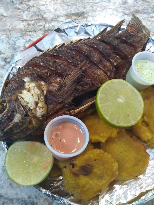 Oscar's Kitchen La Casa De La Yaroa Y Patacon Picture 10