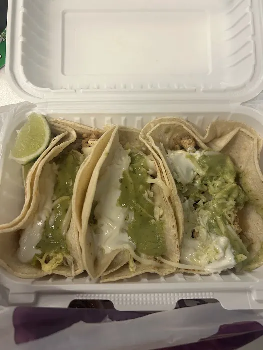 Taco's El Paisanito Picture 7