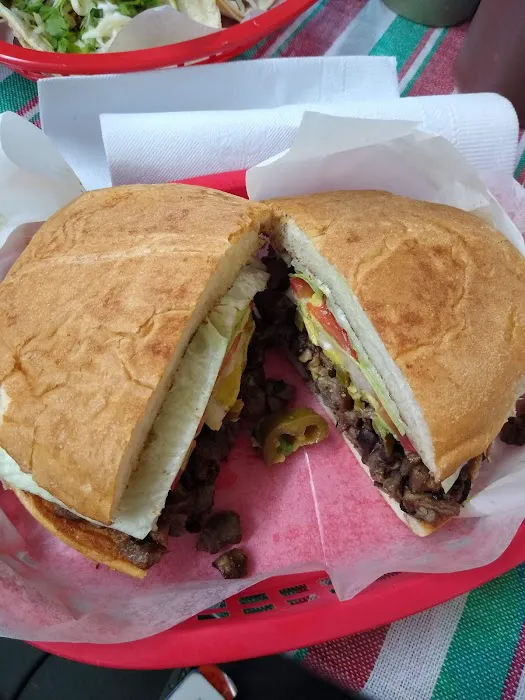 Taco's El Paisanito Picture 9
