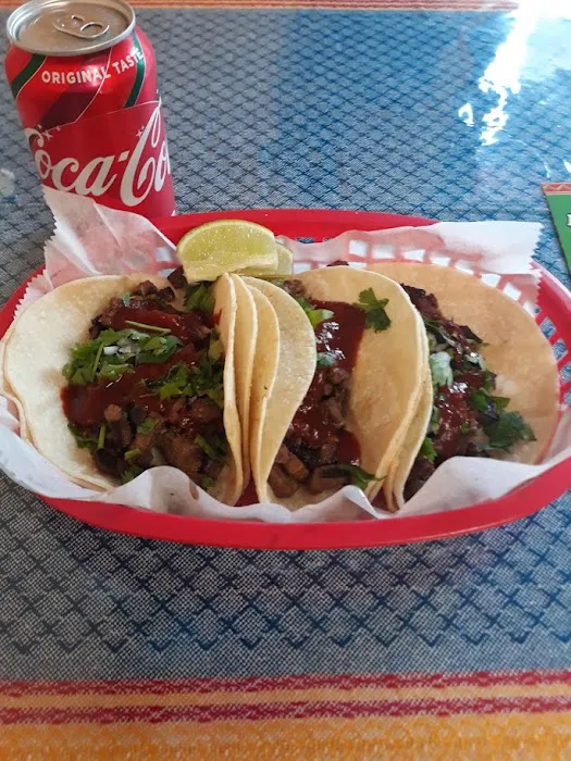 Taco's El Paisanito Picture 10