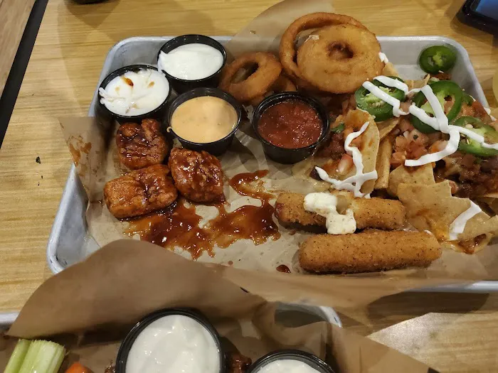 Buffalo Wild Wings Picture 4
