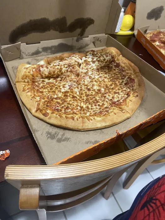 Little Caesars Pizza Picture 3