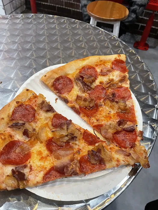 2 Bros Pizza Picture 6