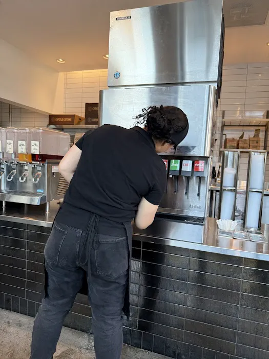 Chipotle Mexican Grill Picture 9