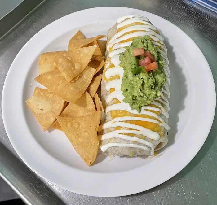 DJ & C Reyna Restaurant Picture 6