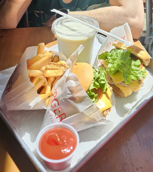 Yo-Burger Picture 10