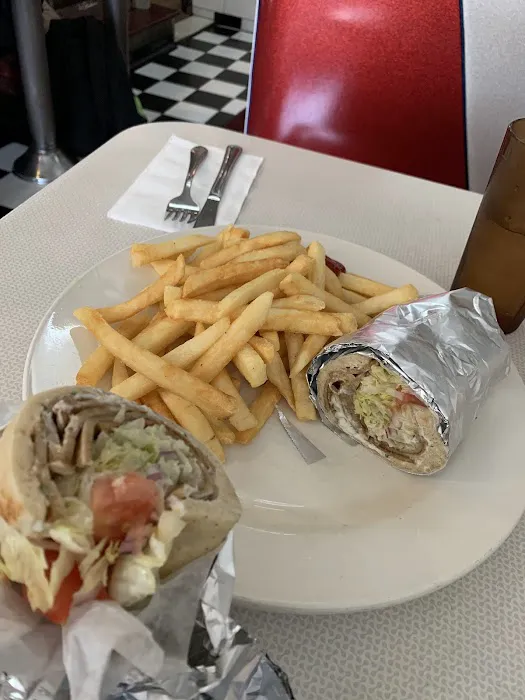 Tiny's Diner Picture 8