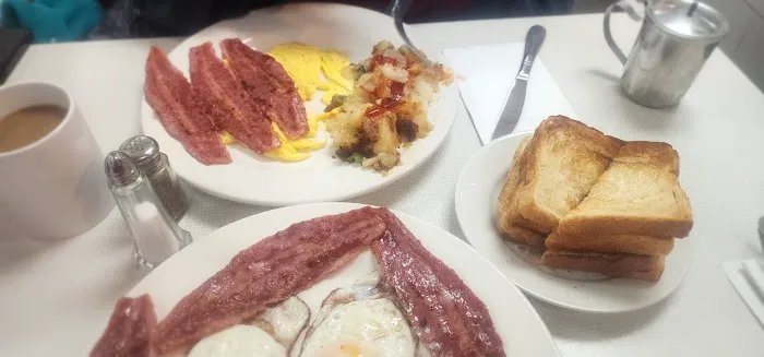 Tiny's Diner Picture 4