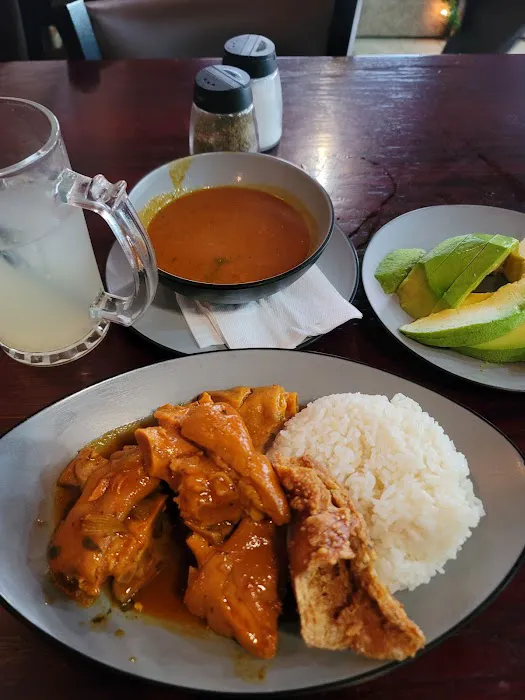 Nuevo Three Way Restaurant Picture 2