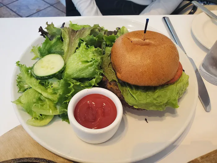 Hudson Garden Grill Picture 10