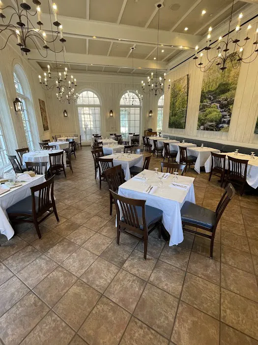 Hudson Garden Grill Picture 4