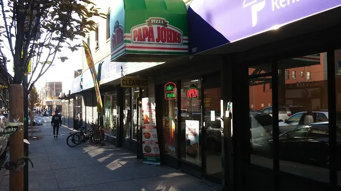 Papa Johns Pizza Picture 2