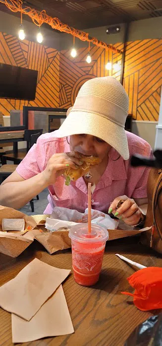 Taco Bell Cantina Picture 2