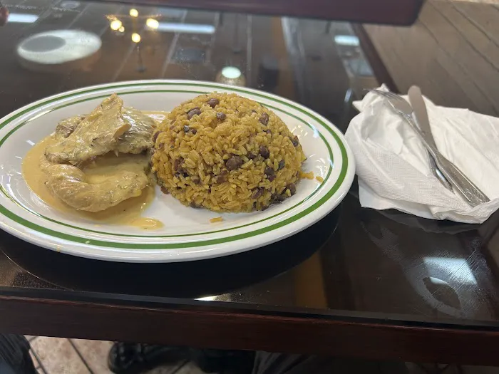 El Caridad Burnside Restaurant Picture 4