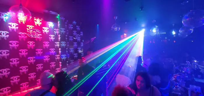 glitch bar and grill Picture 2