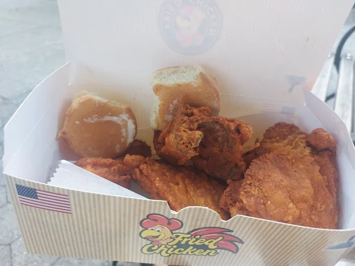 Kennedy's Chicken & Biscuits Picture 7