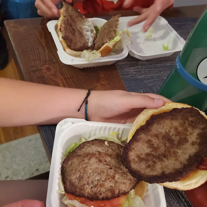 Ranch burger co Picture 5