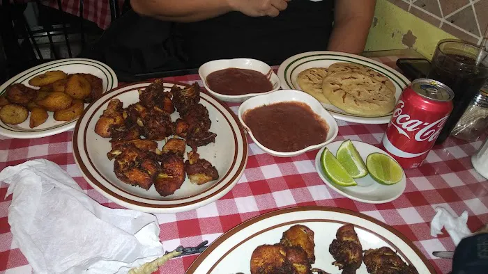 La Cabana Salvadoreña Picture 1