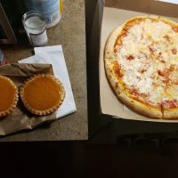 Halal Hut Fried Chicken & Pizza ico