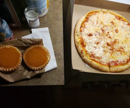Halal Hut Fried Chicken & Pizza