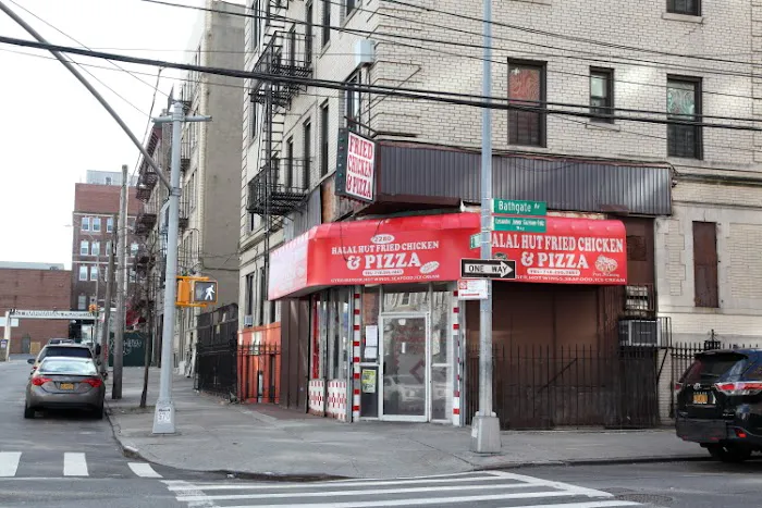 Halal Hut Fried Chicken & Pizza Picture 3