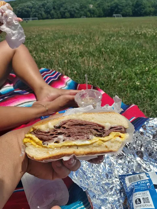 Majestic gourmet deli Picture 9