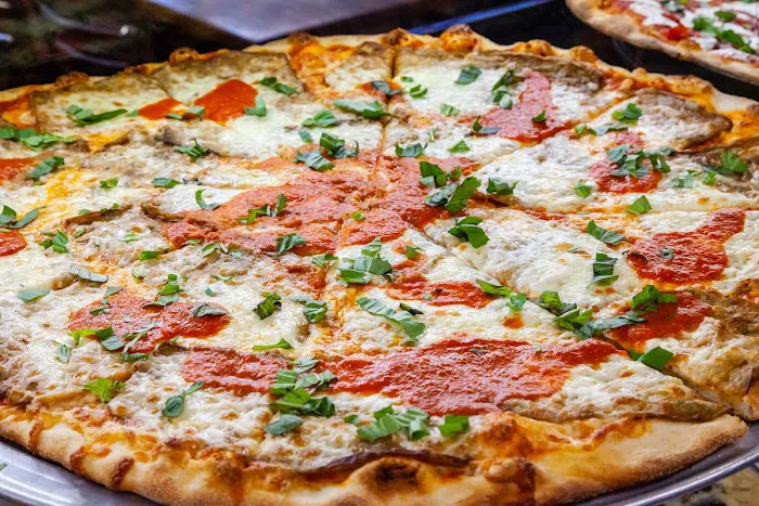 Mezza Luna Pizza Picture 5