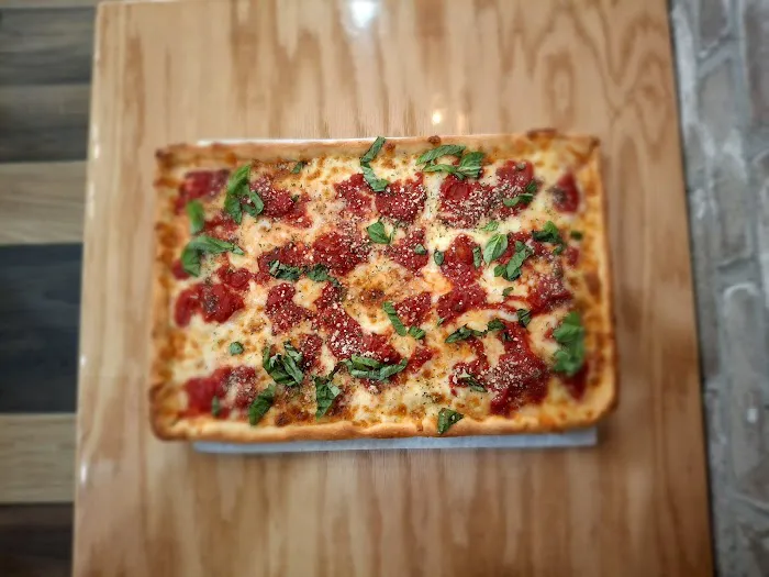 Georgie's Pizza and Restaurant Picture 10