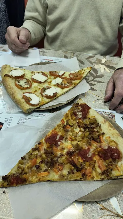 Ivana's Pizzeria Picture 1