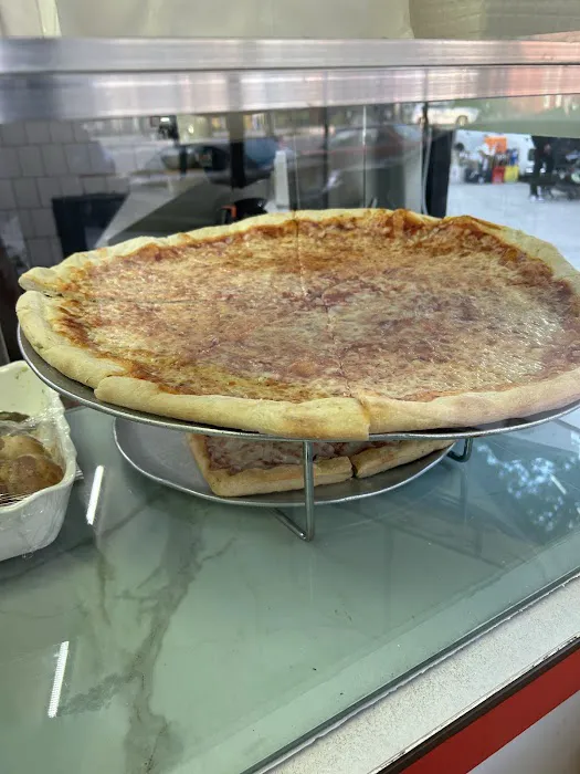 Concourse Pizza and Pasta Picture 6