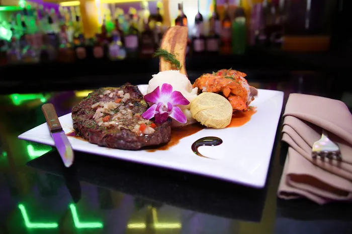 Krystal Bar & Lounge Picture 10