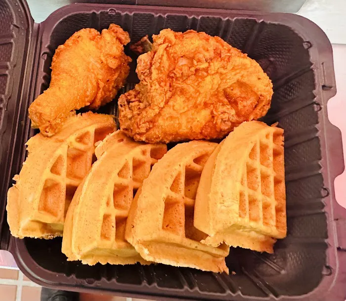 KENNEDY FRIED CHICKEN & BURGERS Picture 3