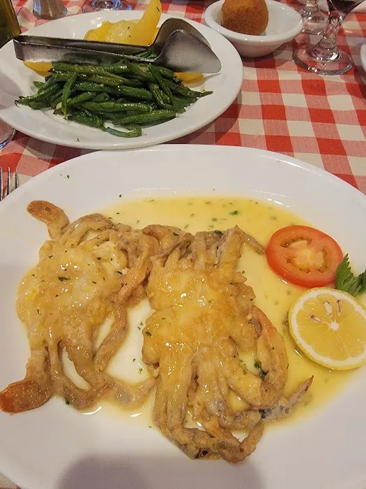 Lee's Restaurant Picture 9