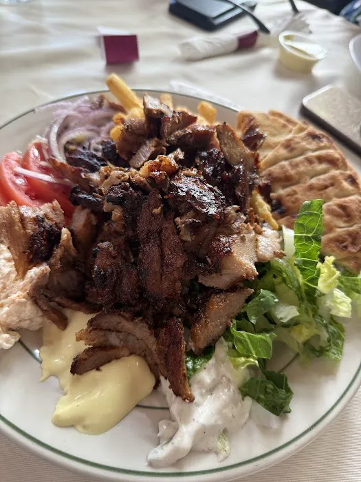 Avenue Gyro Picture 5