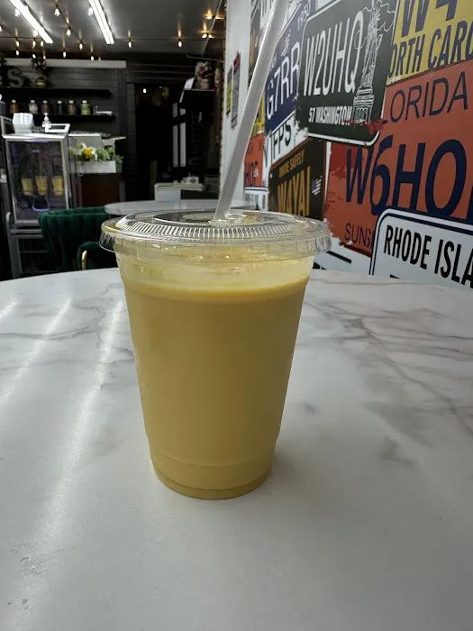 Organic sallate fruit & juice Picture 2