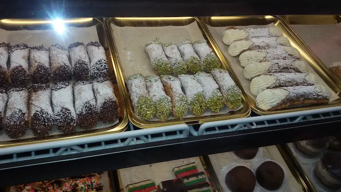 Arthur Avenue Market Pasticceria Picture 7