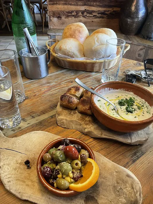 Çka Ka Qëllu Picture 2
