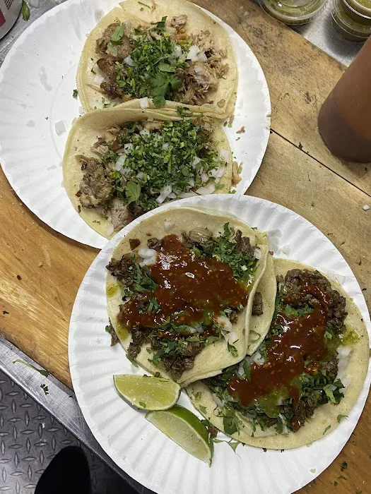Tacos Luna Picture 3