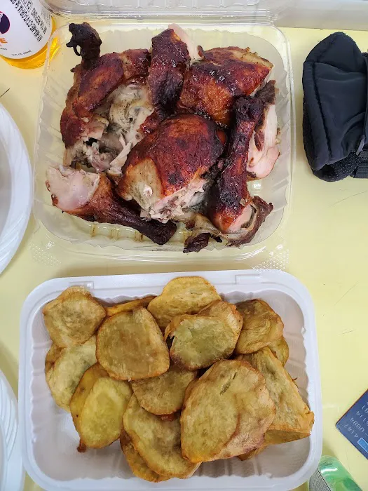 Johnny's Fried Chicken & Comida Hispana Picture 1