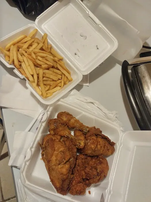 Johnny's Fried Chicken & Comida Hispana Picture 7