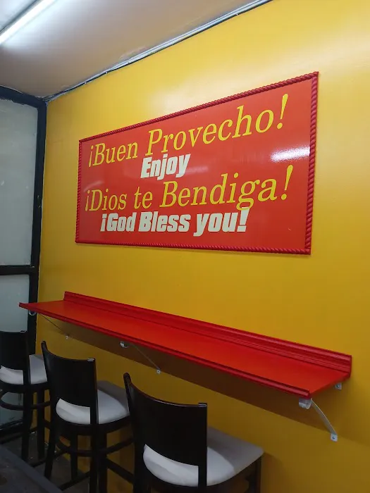 Los Sabrosones Juice Bar & Restaurant Picture 1