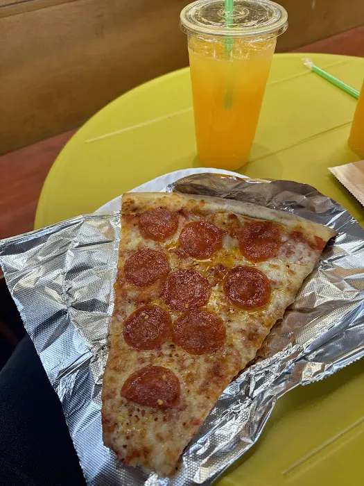 Linda's Pizza Picture 9