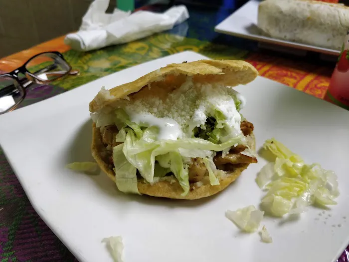 Tacos El Coyote Picture 1