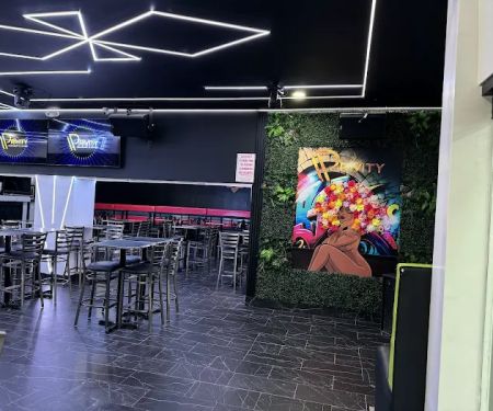 Privity Restaurant & Lounge