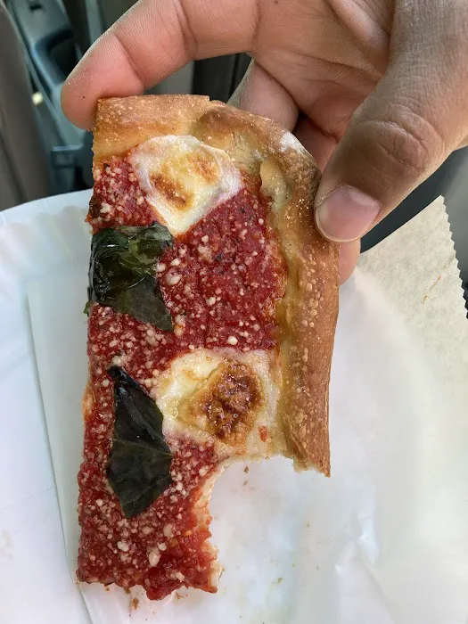 Big Cheese Pizza Picture 9